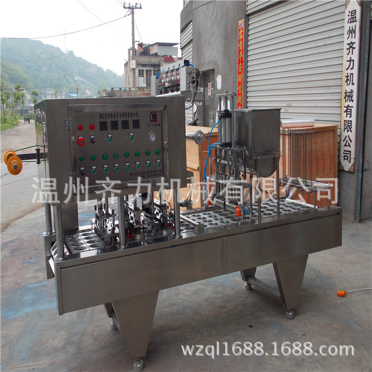 瓶裝飲料灌裝封口機(jī)